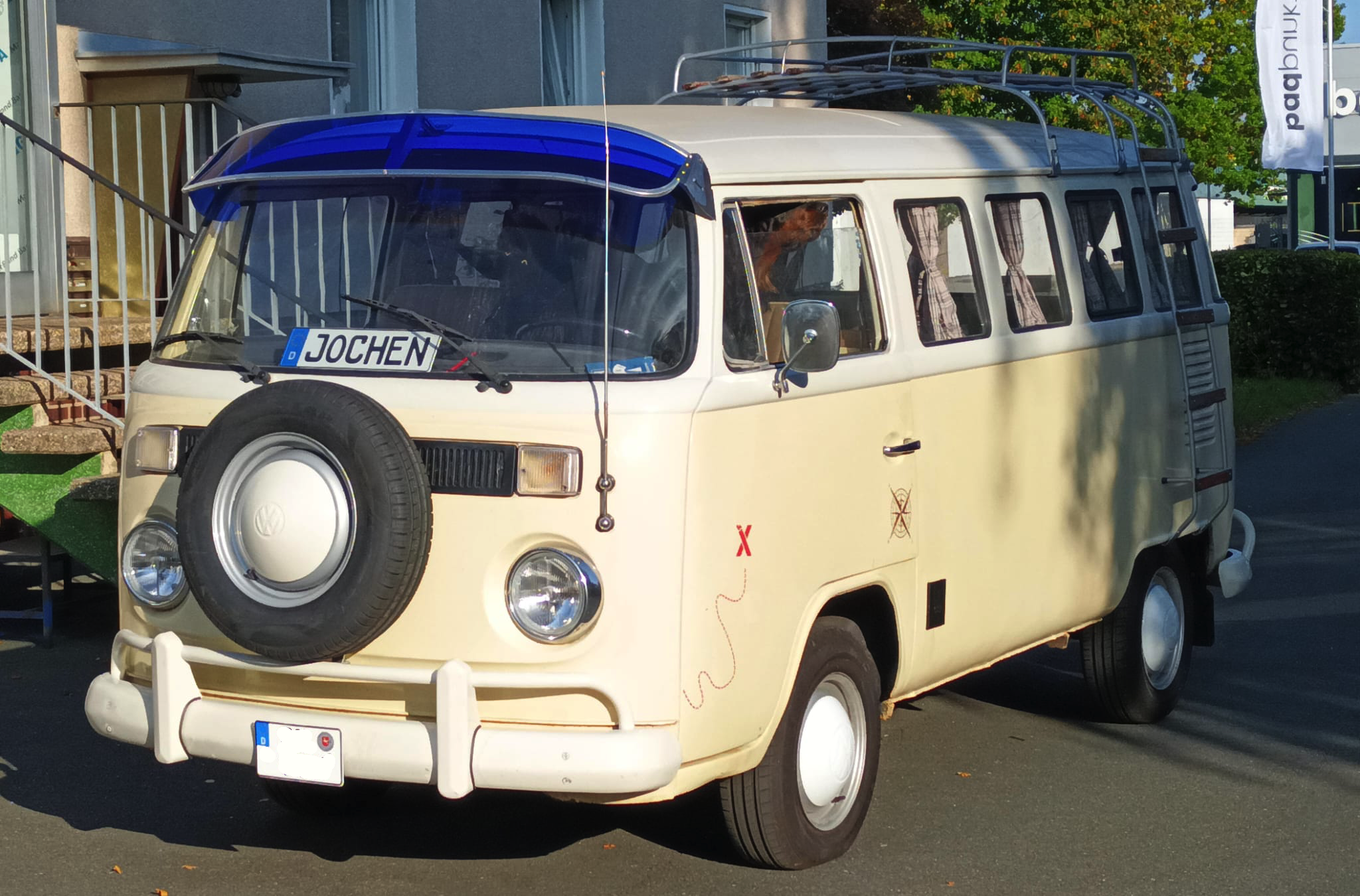 VW T2B Bus